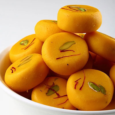 Half Kg Kesar Peda