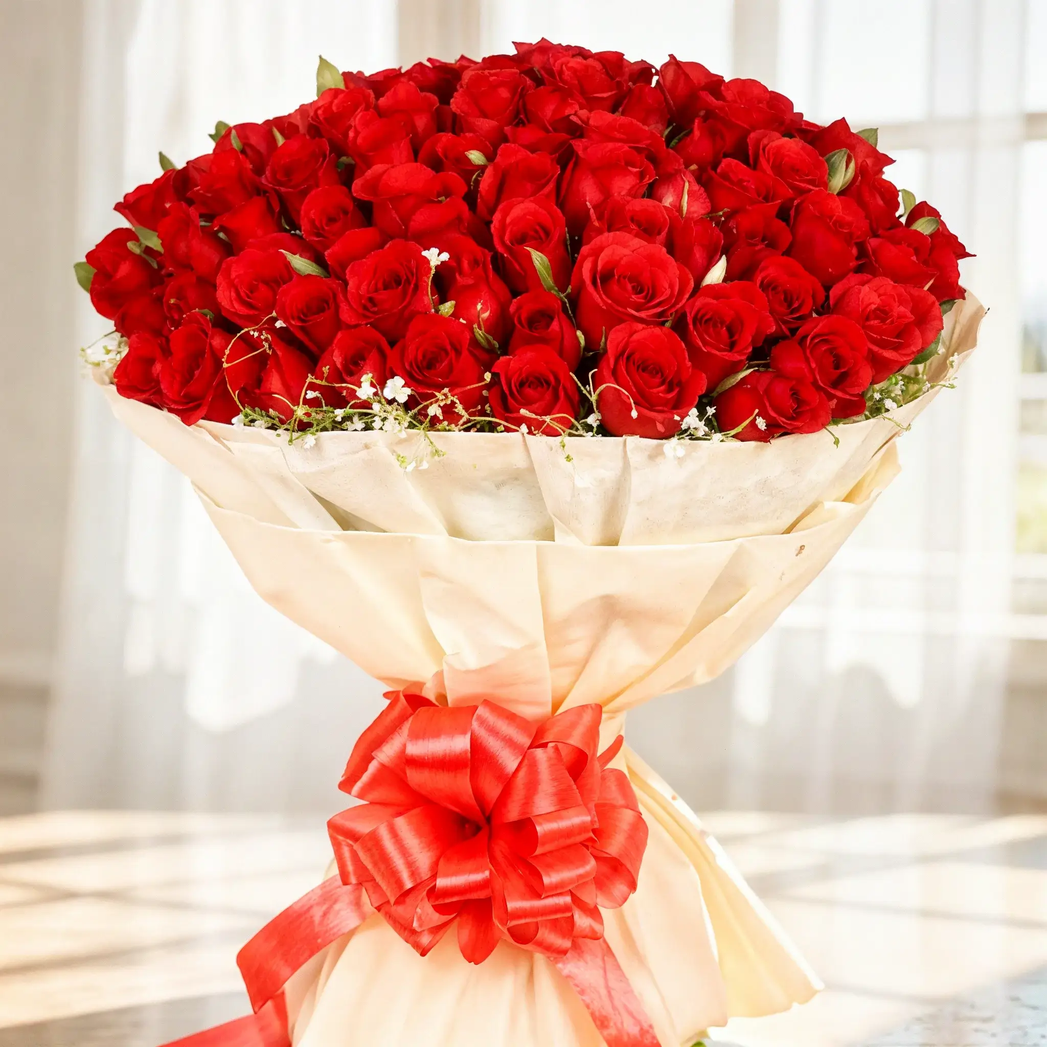 Bouquet of 100 Red Roses